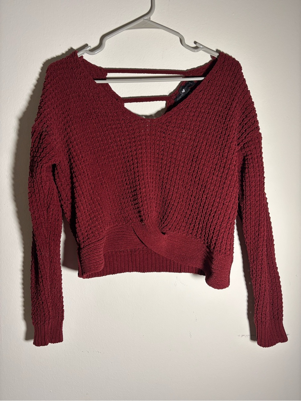 Derek Heart Wine Red V-Neck Twist Hem Knit Crop Sweater